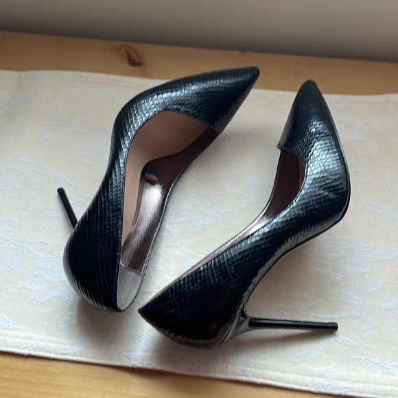Zara Black High Heel Pumps Snake Skin Print.Pointed Toe. - Picture 2 of 11